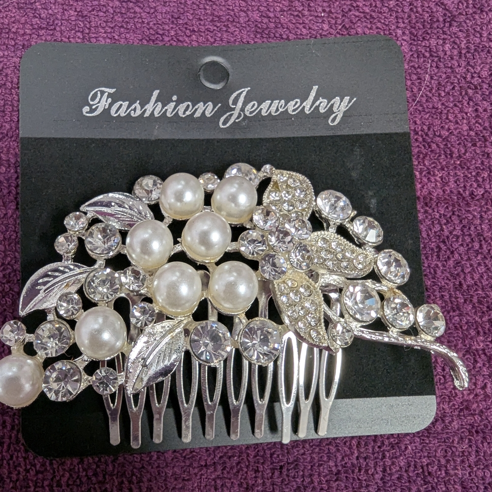 Fashion Jewelry Silver and White Hair Comb with Pearls